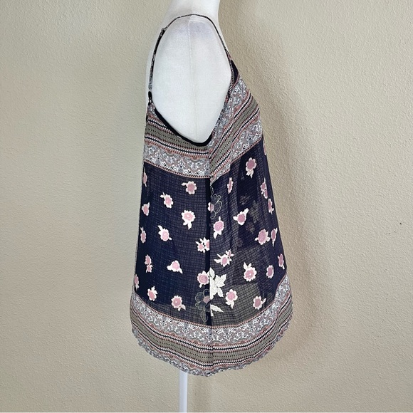 Umgee spaghetti strap blouse size large - Picture 2 of 7